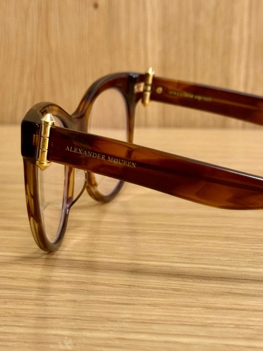 Alexander McQueen tortoiseshell cat